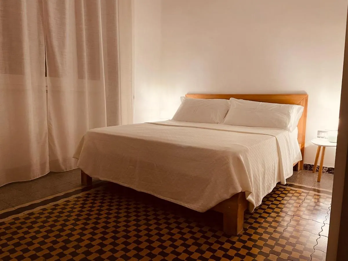 Il Giardino Di Iole Via Giovanni Amendola N36 Bed & Breakfast Sassari Italy