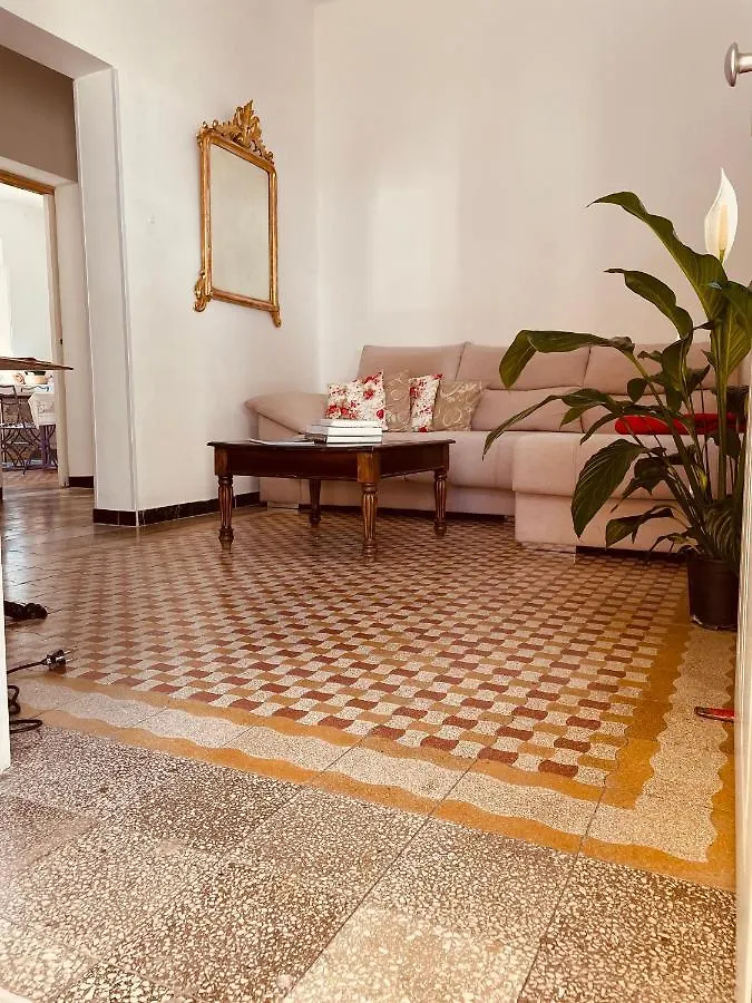 Il Giardino Di Iole Via Giovanni Amendola N36 Bed & Breakfast Sassari 0*,  Italy